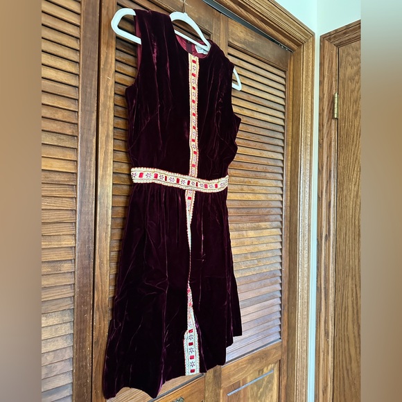 Vintage 1960s Gay Gibson burgundy velvet fit and flare dress size xs/s - Picture 5 of 8